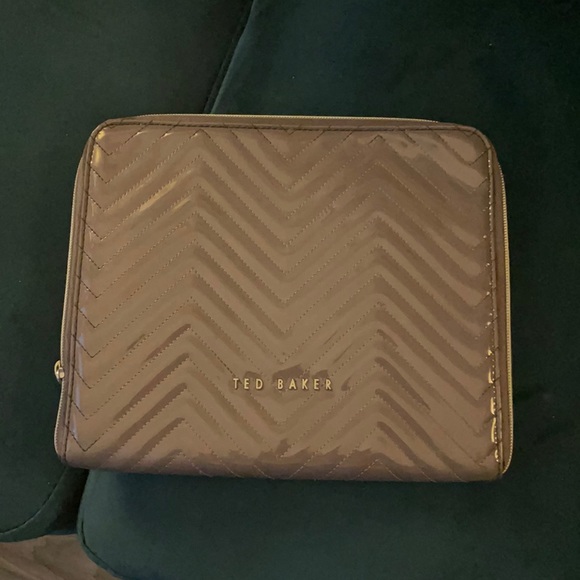 Ted Baker iPad case - Picture 1 of 3